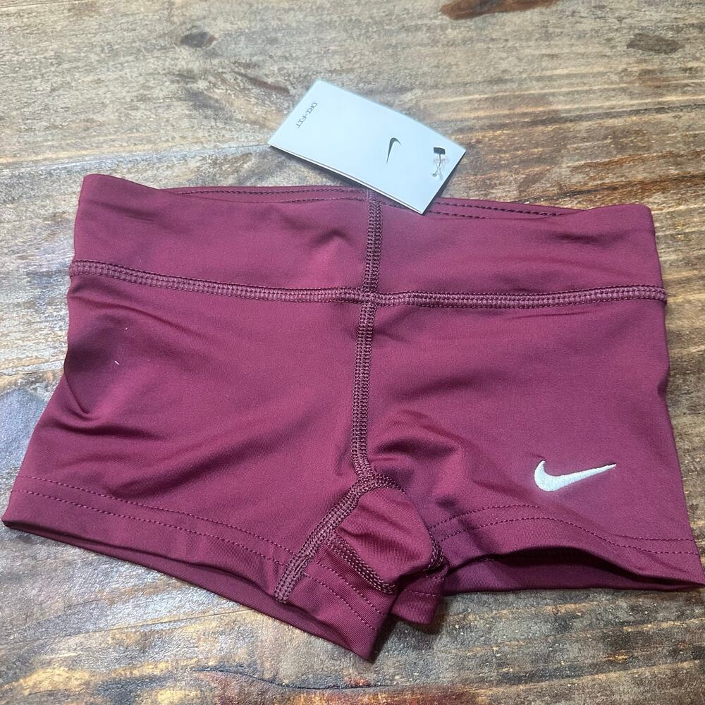 New Nike Volleyball Shorts sz S Burgundy Nike Shorts